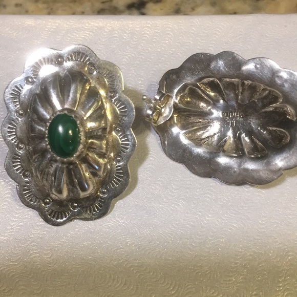 Vintage Navajo Sterling Silver Green Malachite Large Oval Post Earrings Signed - Picture 16 of 16